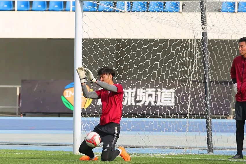 绿城击败对手，距离前四更近一步